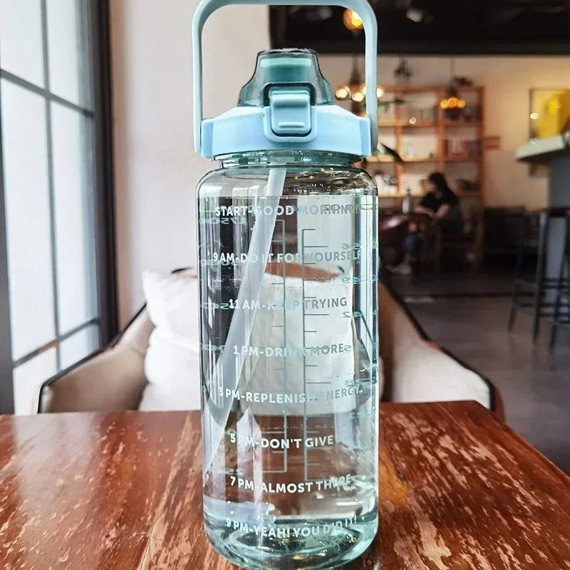 Gourde 2L Ultra-Pratique avec Paille et Thermomètre